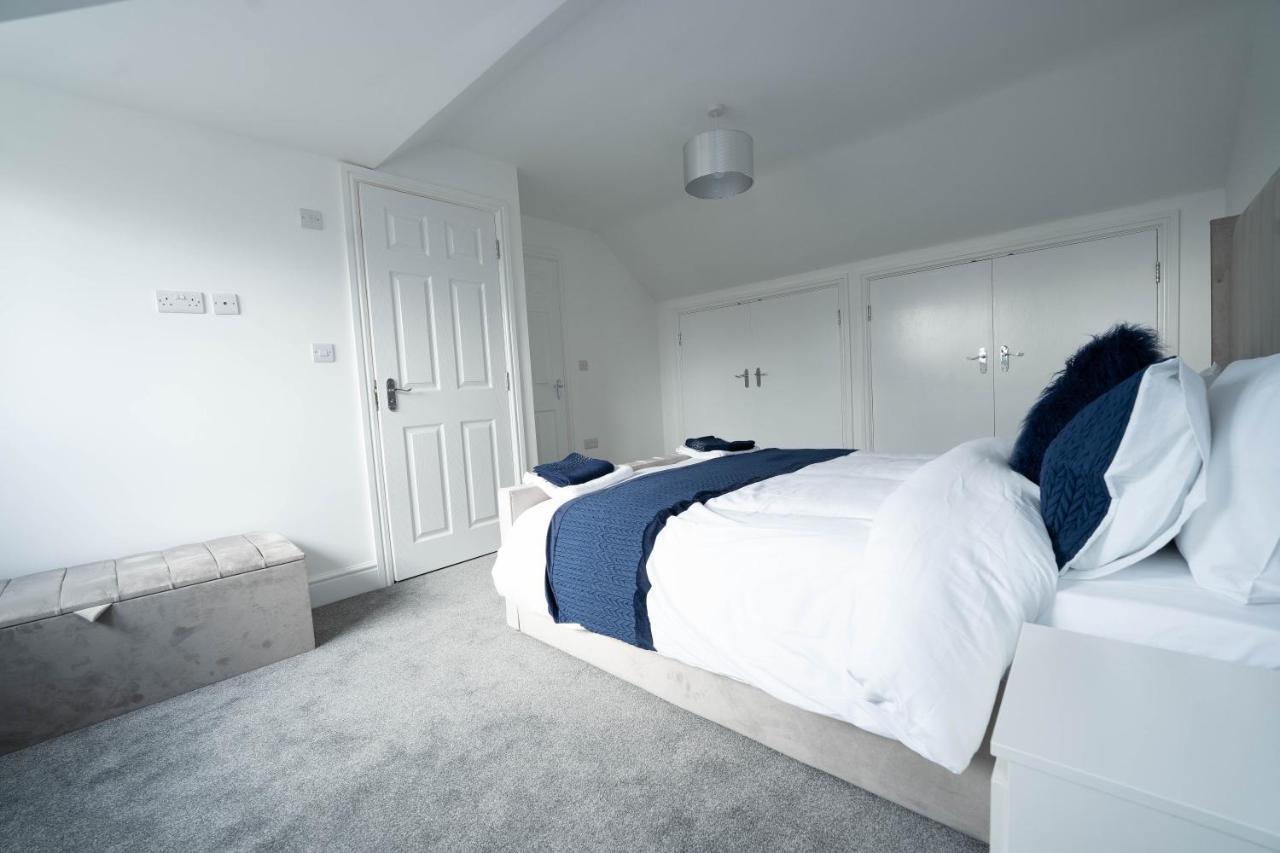 Entire Modern Home With Private Parking For 6/8 Persons Worksop Εξωτερικό φωτογραφία