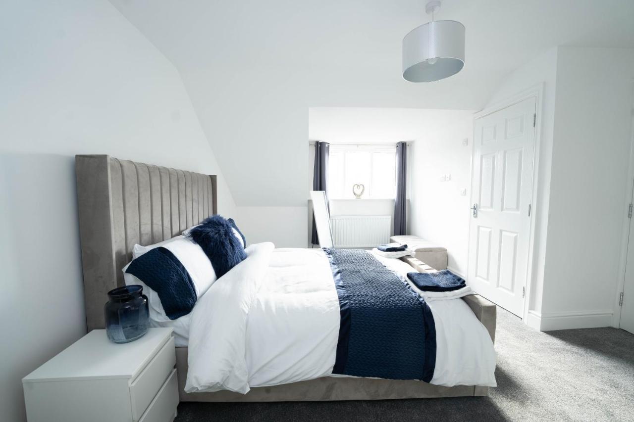 Entire Modern Home With Private Parking For 6/8 Persons Worksop Εξωτερικό φωτογραφία